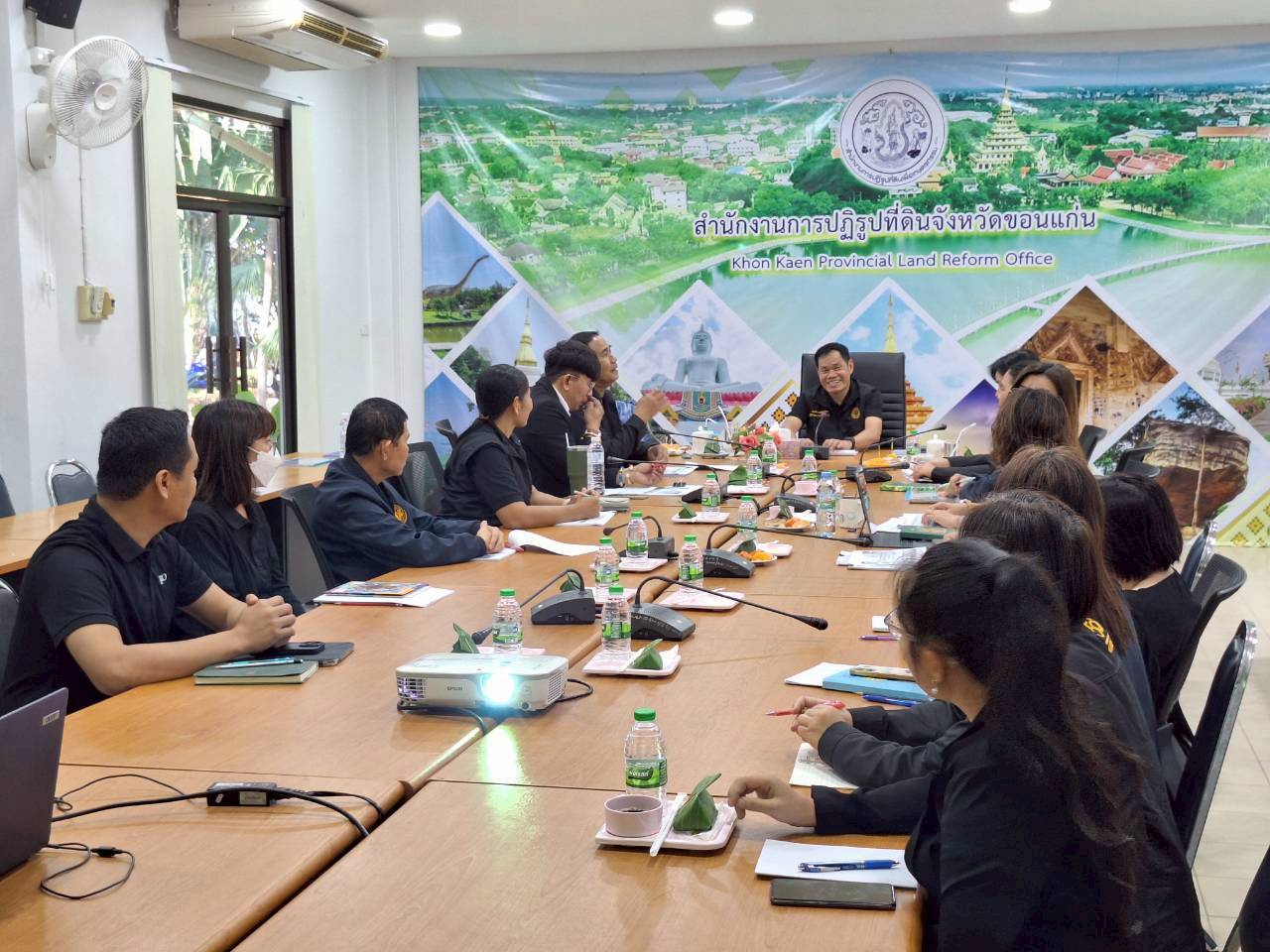 title - ผู้ตรวจราชการ ส.ป.ก. ประชุมตรวจราชการและติดตามความก้าวหน้าผลการดำเนินงานตามแผนการตรวจราชการของผู้ตรวจราชการสำนักงานการปฏิรูปที่ดินเพื่อเกษตรกรรม ประจำปีงบประมาณ พ.ศ. 2569 รอบที่ 1 เขตตรวจราชการที่ 12 จังหวัดขอนแก่น 